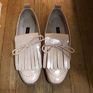 Zara basic nude patent pearl loafer size 38